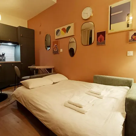 公寓 Cosy Air-conditioned In The Heart Of